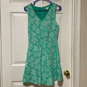 Beautiful sea foam/green dress